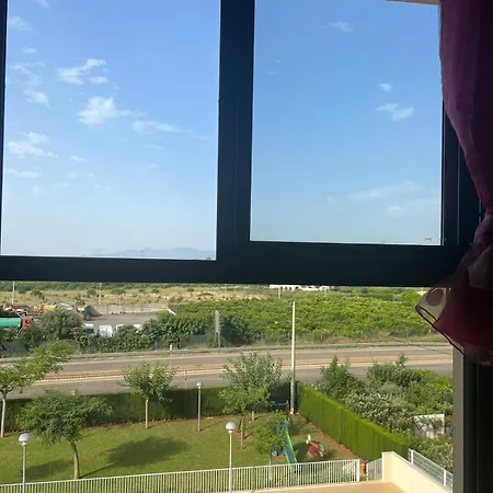 شقة In A Quiet Urban Area كاستيون ذي لا بلاند